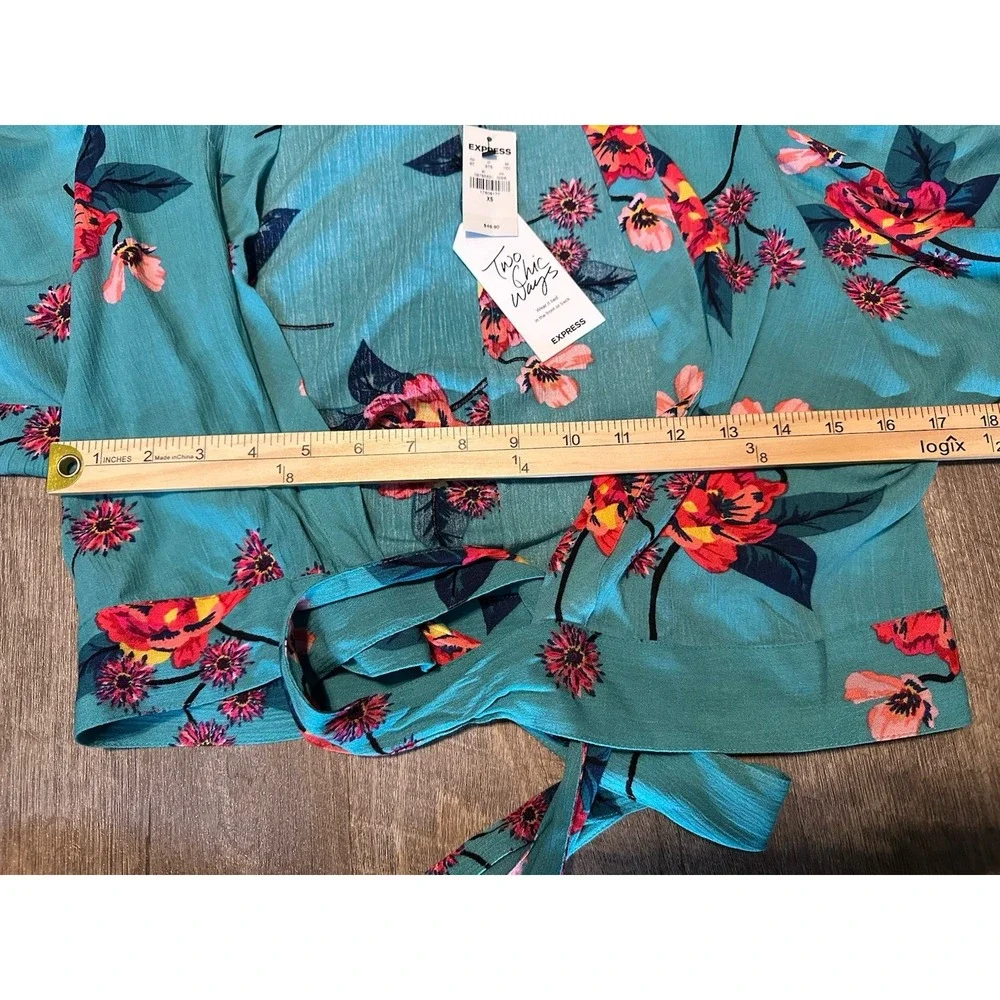NWT Express Blue Pink Floral Wrap Tie Top Bell Sleeves XS‎ Extra Small - Picture 3 of 6